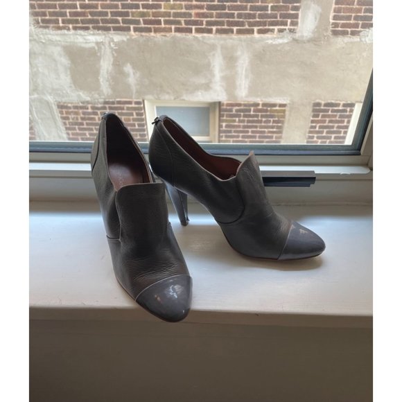 Grey Calvin Klein Pumps - Picture 1 of 2